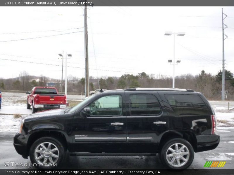 Onyx Black / Ebony 2011 GMC Yukon Denali AWD