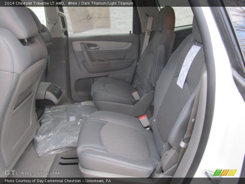 White / Dark Titanium/Light Titanium 2014 Chevrolet Traverse LT AWD