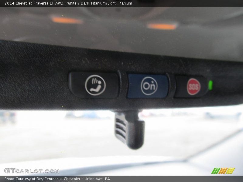 White / Dark Titanium/Light Titanium 2014 Chevrolet Traverse LT AWD