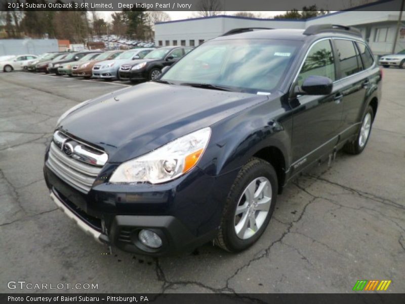 Front 3/4 View of 2014 Outback 3.6R Limited