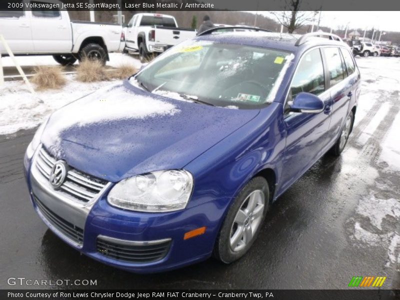 Front 3/4 View of 2009 Jetta SE SportWagen