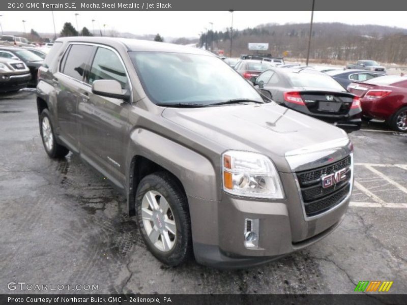 Front 3/4 View of 2010 Terrain SLE
