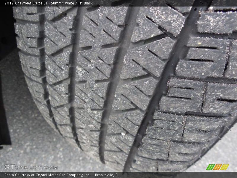 Summit White / Jet Black 2012 Chevrolet Cruze LT
