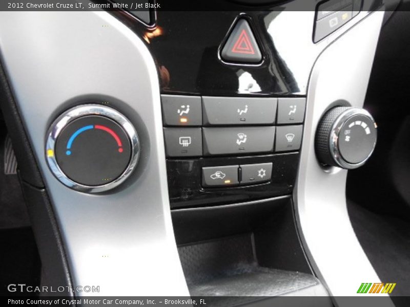Summit White / Jet Black 2012 Chevrolet Cruze LT