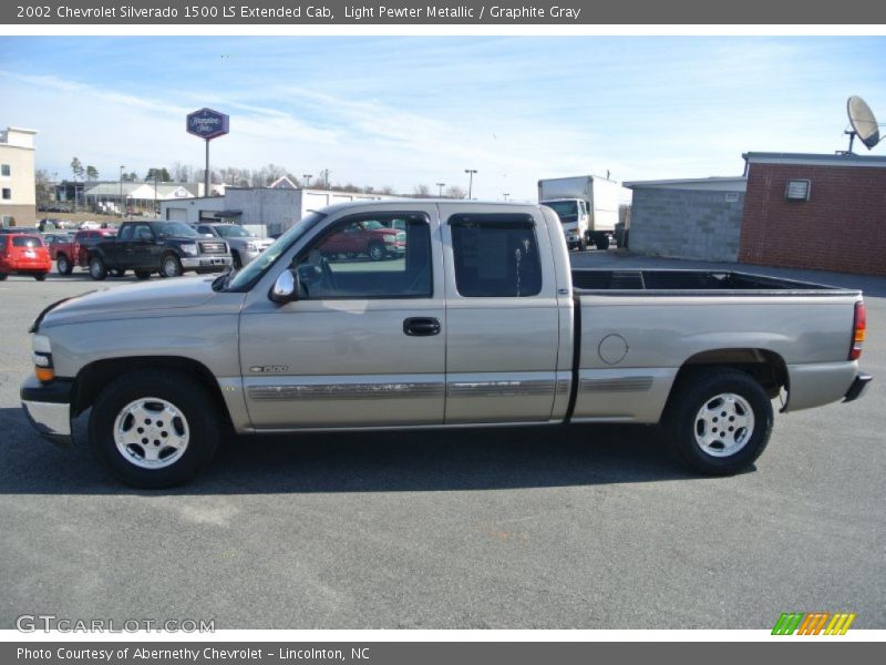 Light Pewter Metallic / Graphite Gray 2002 Chevrolet Silverado 1500 LS Extended Cab
