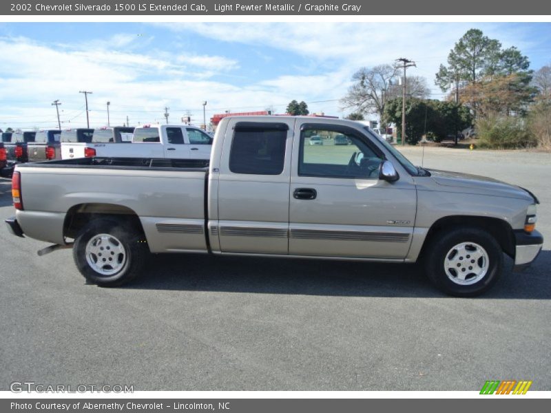 Light Pewter Metallic / Graphite Gray 2002 Chevrolet Silverado 1500 LS Extended Cab