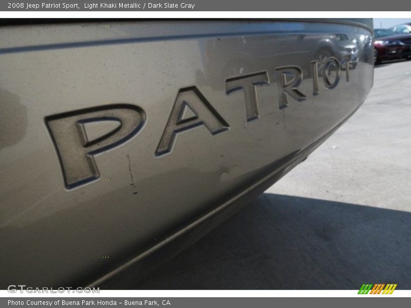 Light Khaki Metallic / Dark Slate Gray 2008 Jeep Patriot Sport