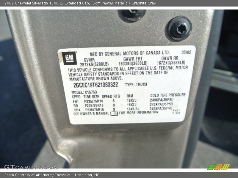 Light Pewter Metallic / Graphite Gray 2002 Chevrolet Silverado 1500 LS Extended Cab