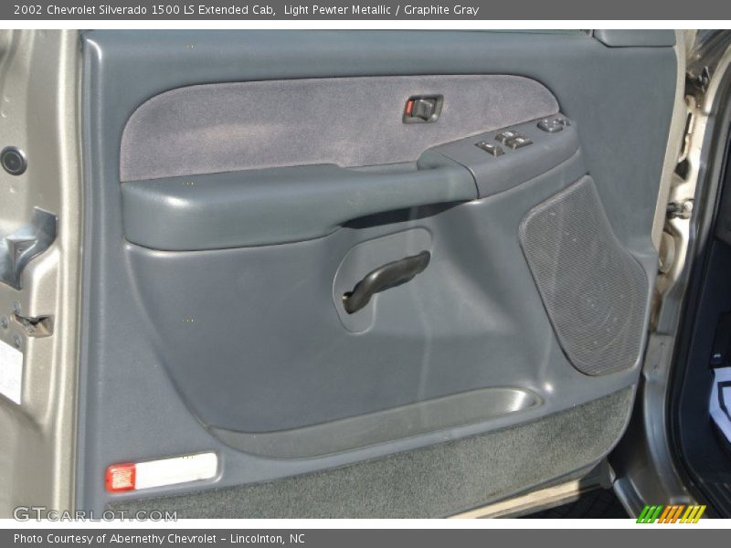 Light Pewter Metallic / Graphite Gray 2002 Chevrolet Silverado 1500 LS Extended Cab