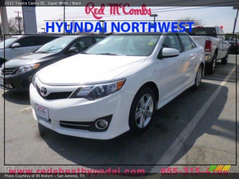 Super White / Black 2013 Toyota Camry SE