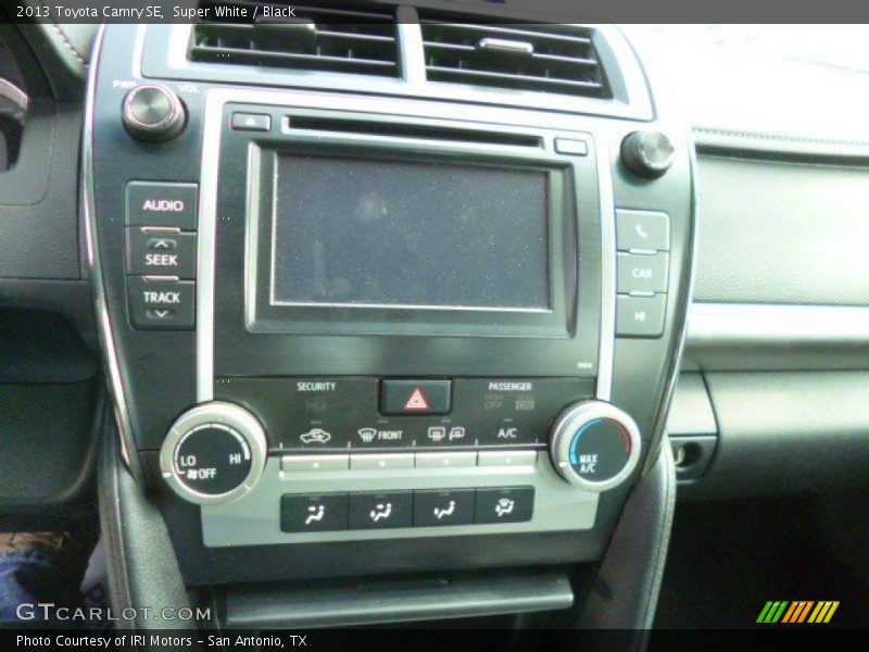 Super White / Black 2013 Toyota Camry SE