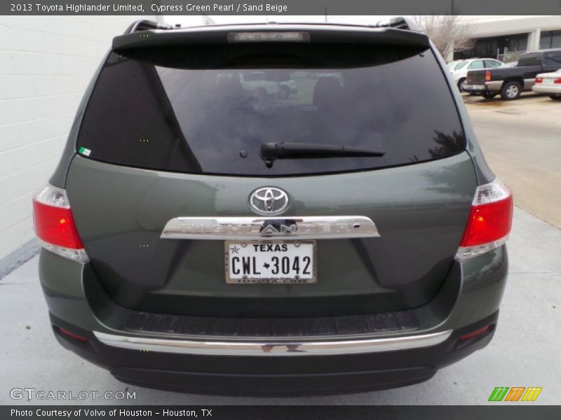 Cypress Green Pearl / Sand Beige 2013 Toyota Highlander Limited