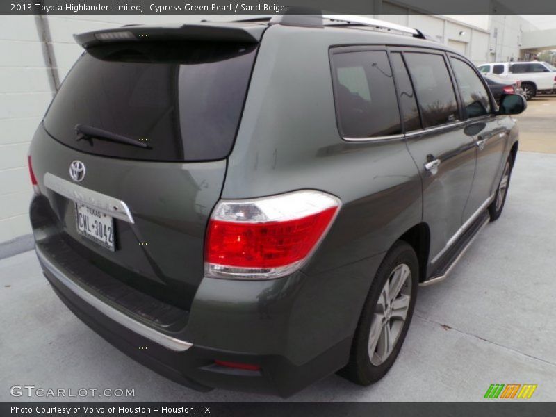 Cypress Green Pearl / Sand Beige 2013 Toyota Highlander Limited