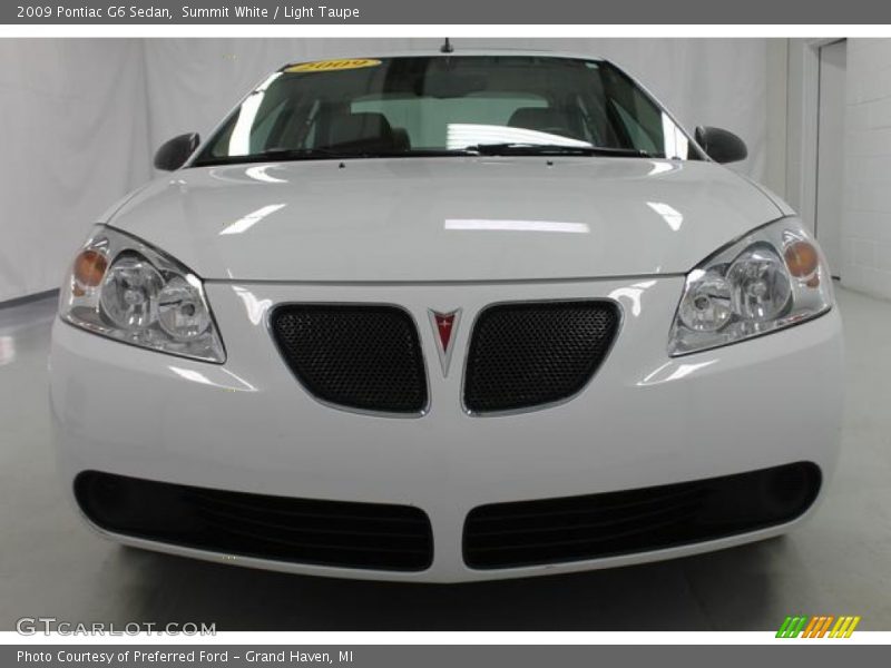 Summit White / Light Taupe 2009 Pontiac G6 Sedan