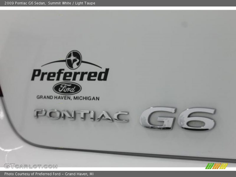Summit White / Light Taupe 2009 Pontiac G6 Sedan