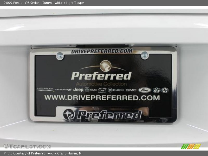 Summit White / Light Taupe 2009 Pontiac G6 Sedan