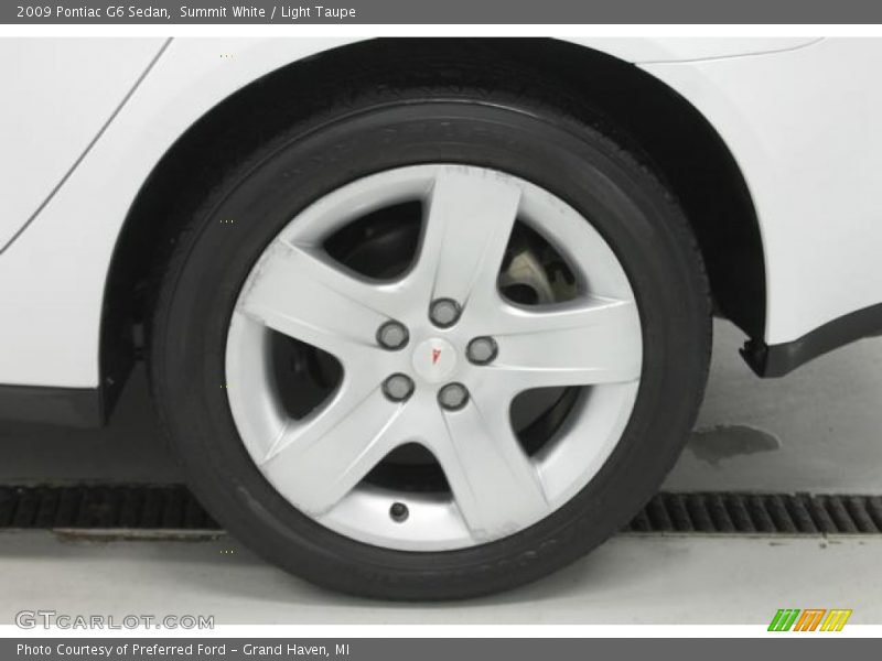 Summit White / Light Taupe 2009 Pontiac G6 Sedan