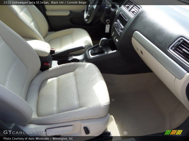Black Uni / Cornsilk Beige 2013 Volkswagen Jetta SE Sedan
