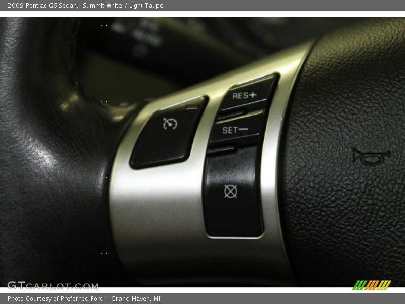 Summit White / Light Taupe 2009 Pontiac G6 Sedan