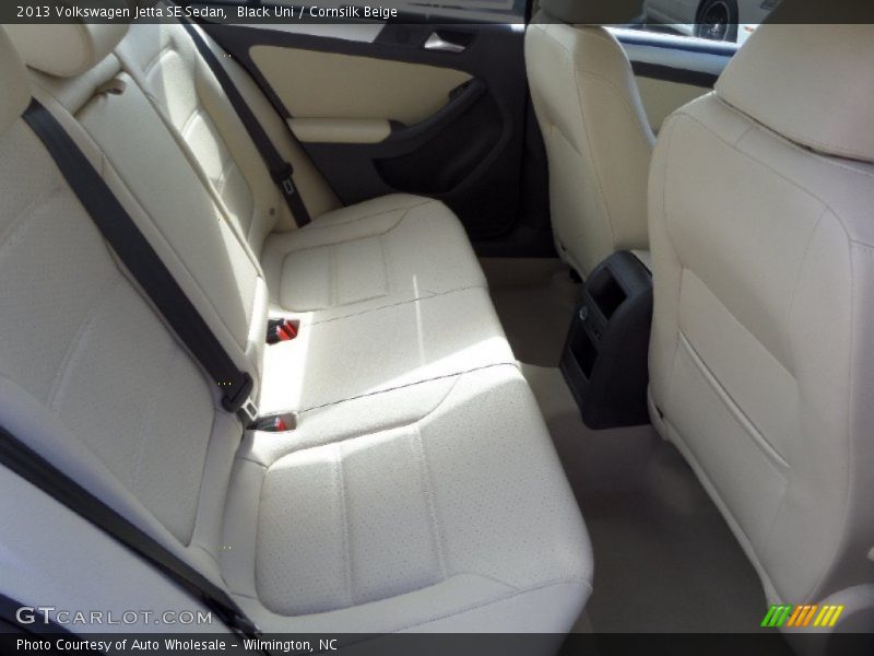 Black Uni / Cornsilk Beige 2013 Volkswagen Jetta SE Sedan