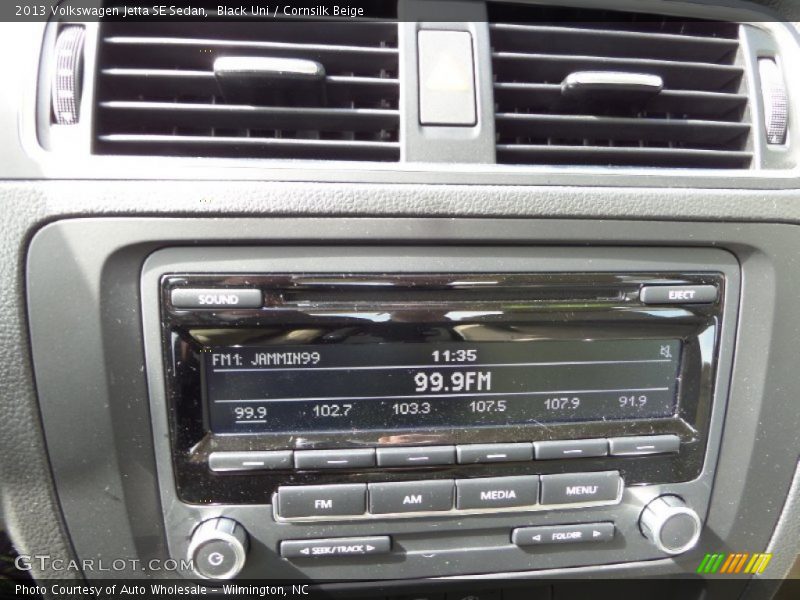 Black Uni / Cornsilk Beige 2013 Volkswagen Jetta SE Sedan