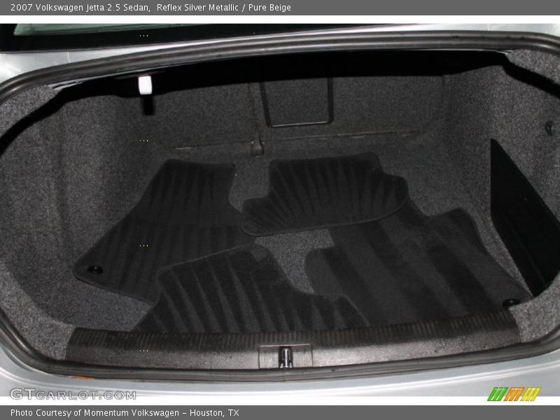Reflex Silver Metallic / Pure Beige 2007 Volkswagen Jetta 2.5 Sedan