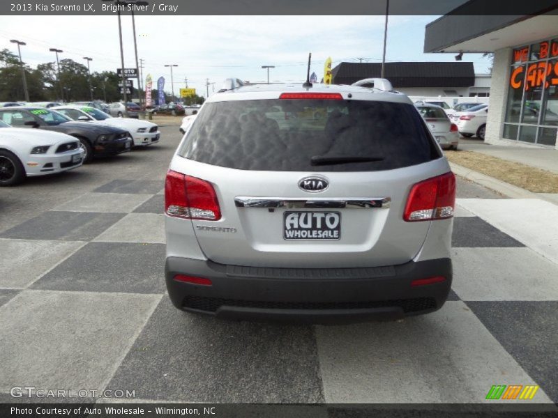 Bright Silver / Gray 2013 Kia Sorento LX