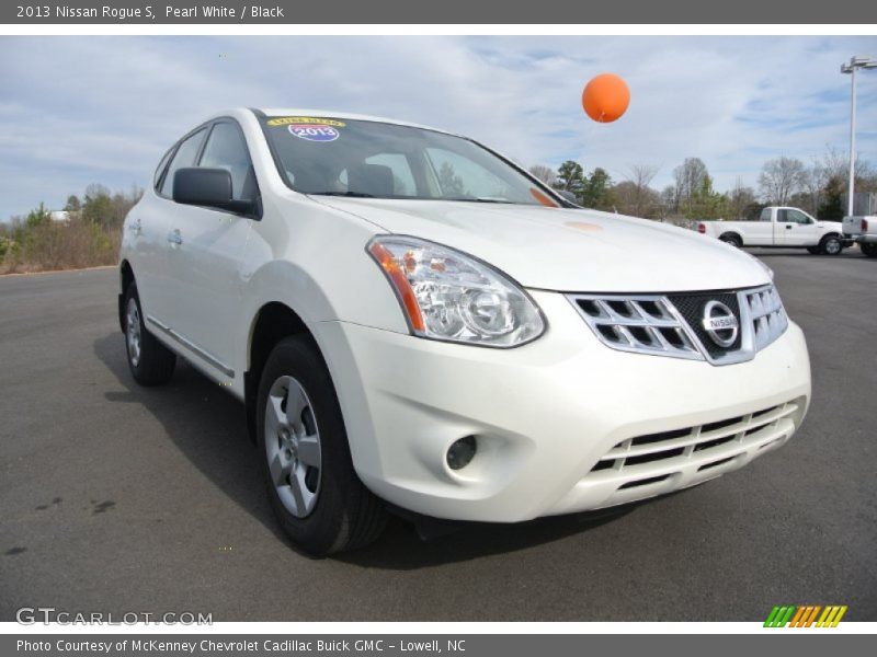 Pearl White / Black 2013 Nissan Rogue S