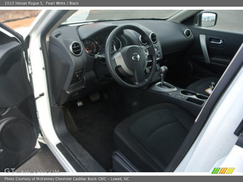 Pearl White / Black 2013 Nissan Rogue S