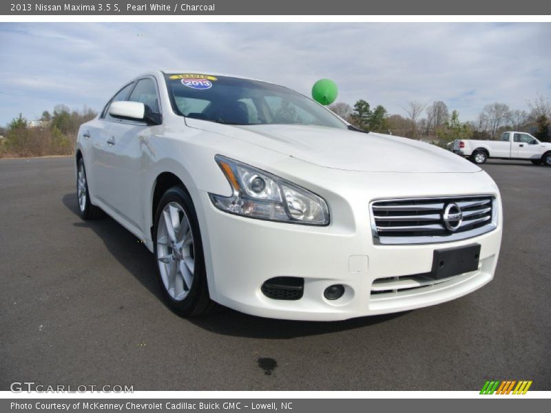 Pearl White / Charcoal 2013 Nissan Maxima 3.5 S