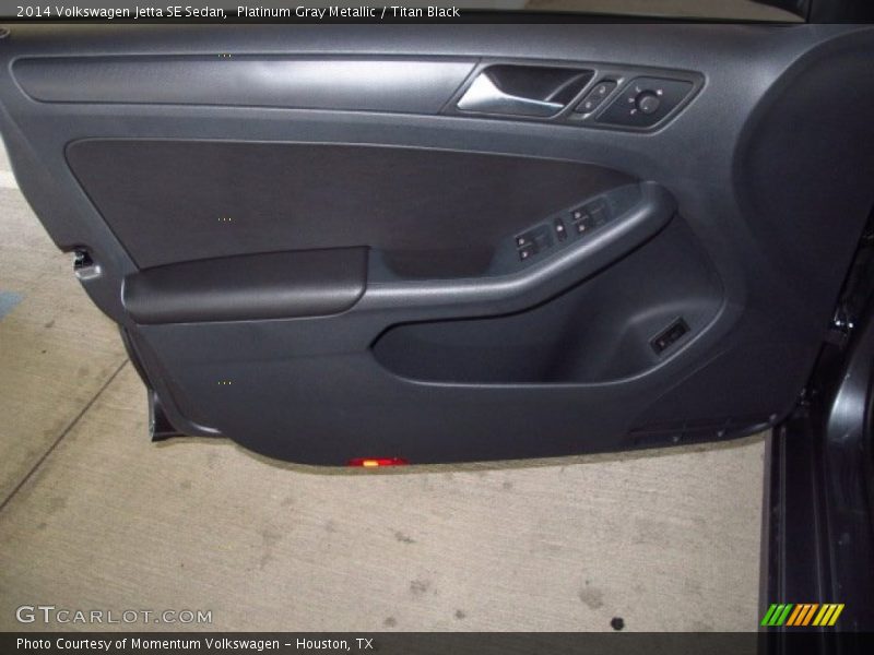 Platinum Gray Metallic / Titan Black 2014 Volkswagen Jetta SE Sedan