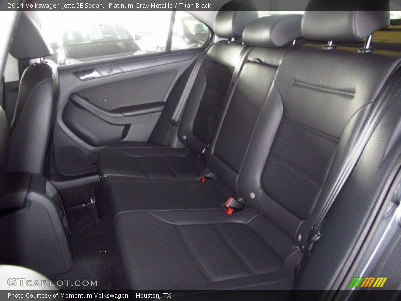 Platinum Gray Metallic / Titan Black 2014 Volkswagen Jetta SE Sedan