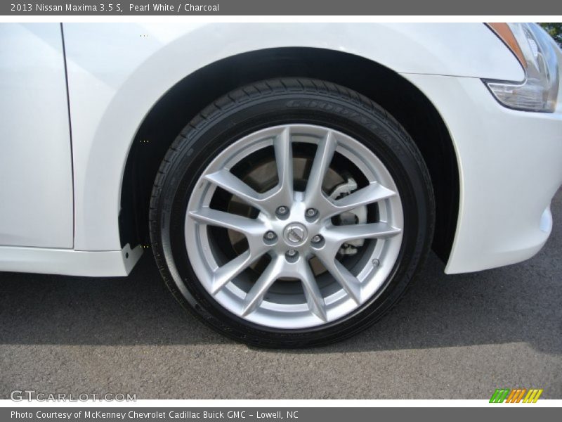 Pearl White / Charcoal 2013 Nissan Maxima 3.5 S