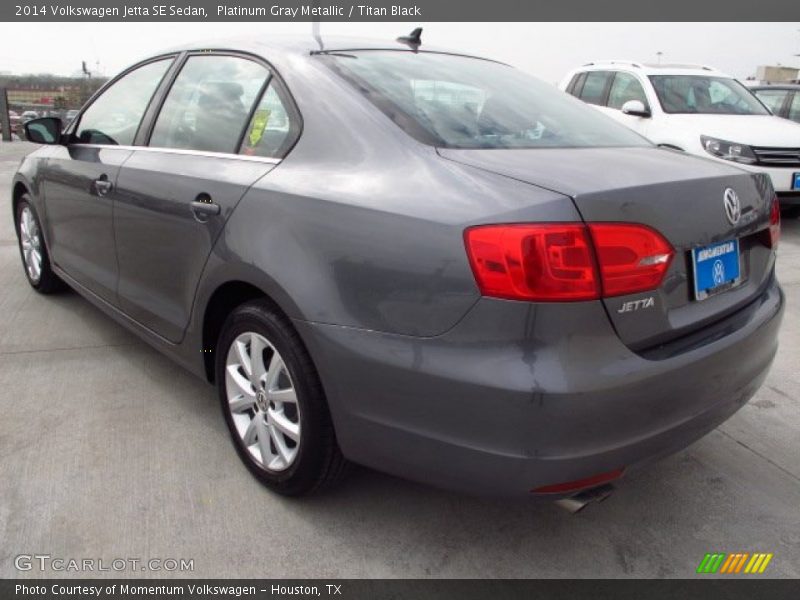 Platinum Gray Metallic / Titan Black 2014 Volkswagen Jetta SE Sedan
