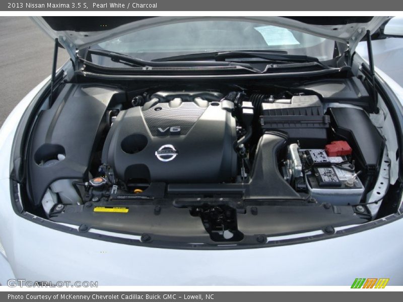 Pearl White / Charcoal 2013 Nissan Maxima 3.5 S