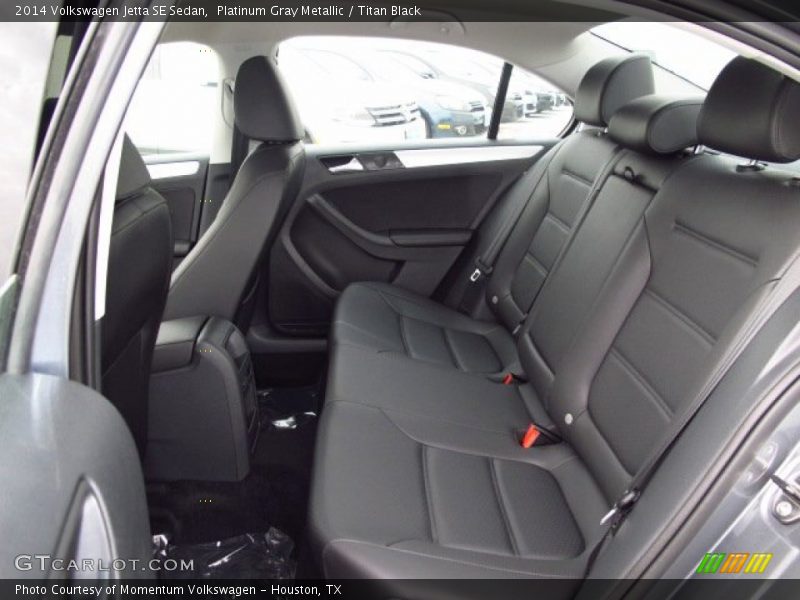 Platinum Gray Metallic / Titan Black 2014 Volkswagen Jetta SE Sedan
