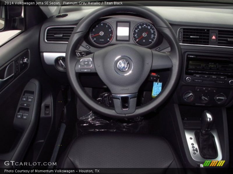 Platinum Gray Metallic / Titan Black 2014 Volkswagen Jetta SE Sedan