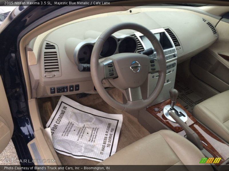 Majestic Blue Metallic / Cafe Latte 2005 Nissan Maxima 3.5 SL