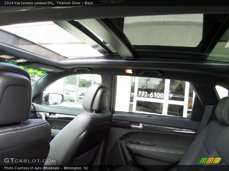 Titanium Silver / Black 2014 Kia Sorento Limited SXL