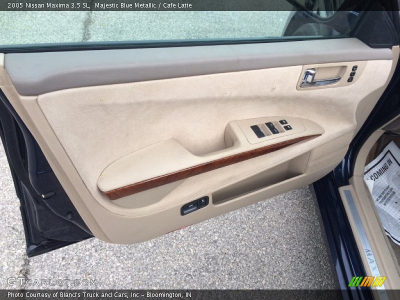 Majestic Blue Metallic / Cafe Latte 2005 Nissan Maxima 3.5 SL