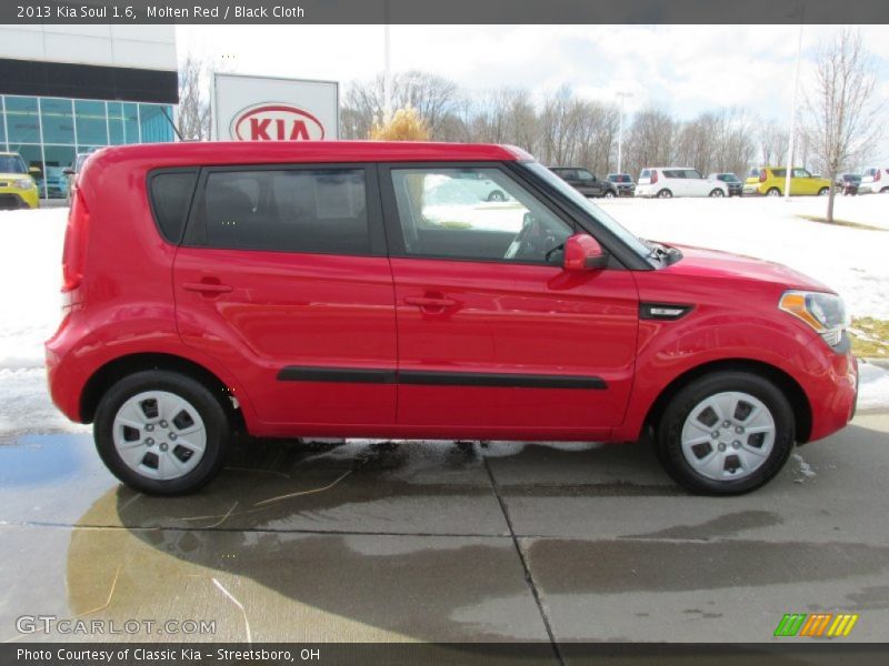 Molten Red / Black Cloth 2013 Kia Soul 1.6