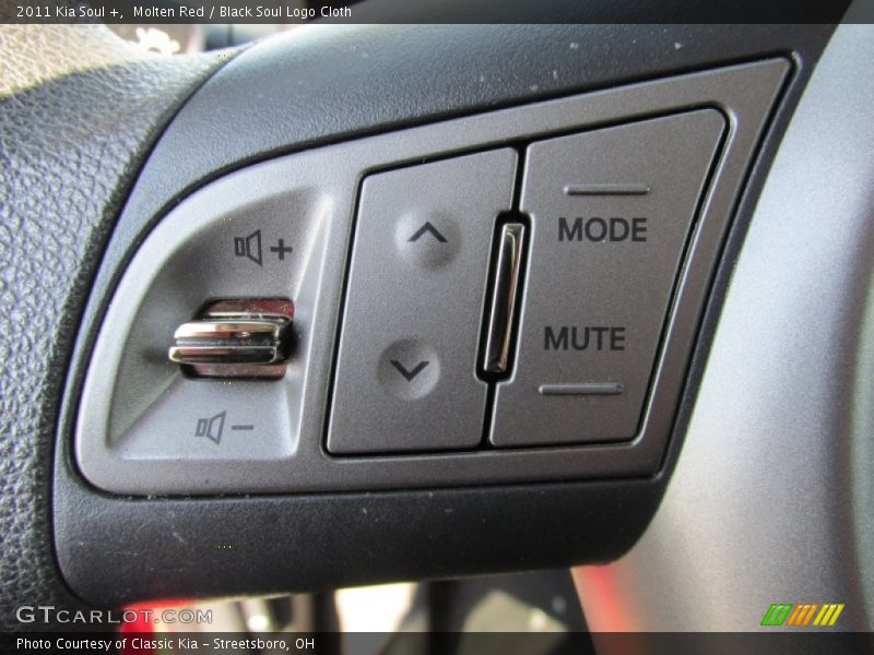 Molten Red / Black Soul Logo Cloth 2011 Kia Soul +