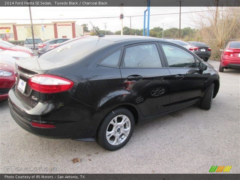 Tuxedo Black / Charcoal Black 2014 Ford Fiesta SE Sedan