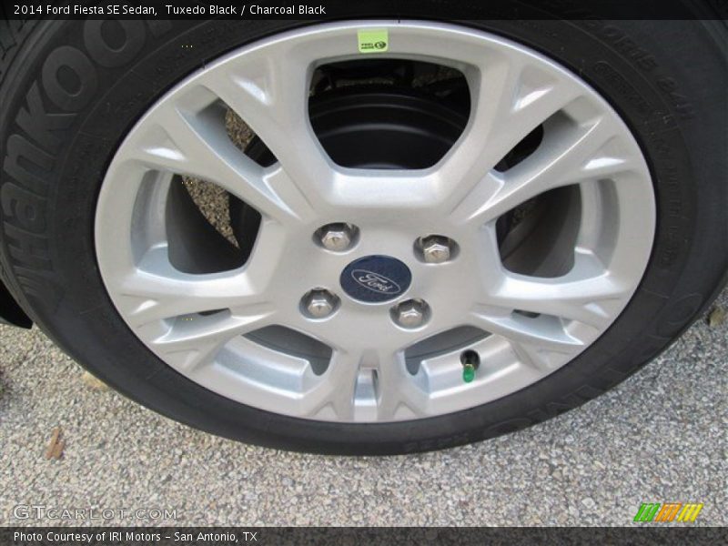 Tuxedo Black / Charcoal Black 2014 Ford Fiesta SE Sedan