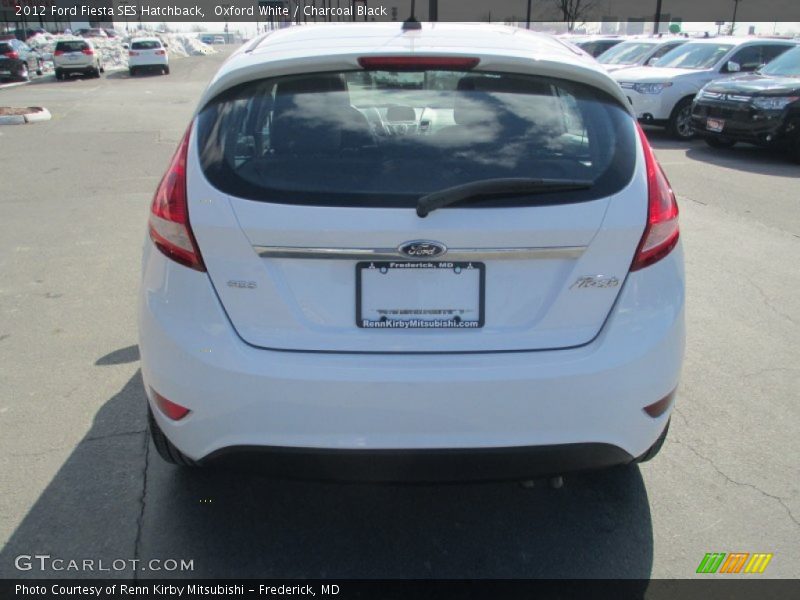 Oxford White / Charcoal Black 2012 Ford Fiesta SES Hatchback