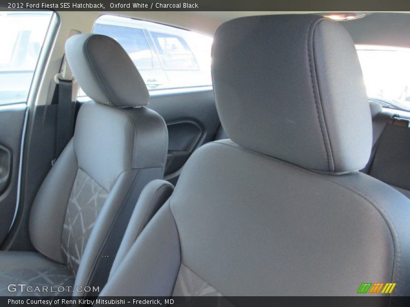Oxford White / Charcoal Black 2012 Ford Fiesta SES Hatchback