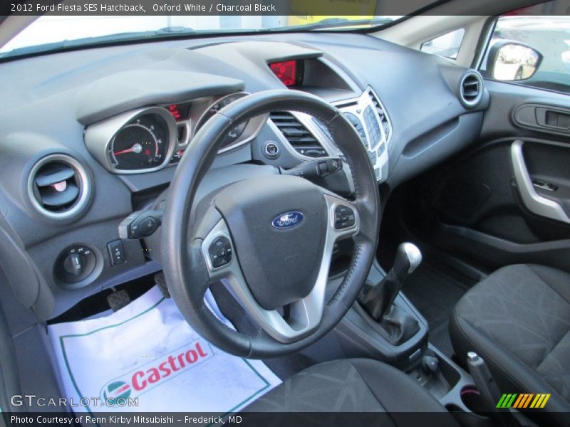 Oxford White / Charcoal Black 2012 Ford Fiesta SES Hatchback