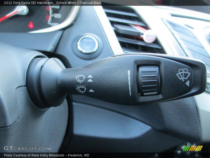 Oxford White / Charcoal Black 2012 Ford Fiesta SES Hatchback