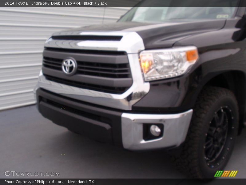 Black / Black 2014 Toyota Tundra SR5 Double Cab 4x4