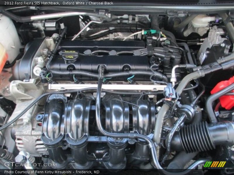 Oxford White / Charcoal Black 2012 Ford Fiesta SES Hatchback